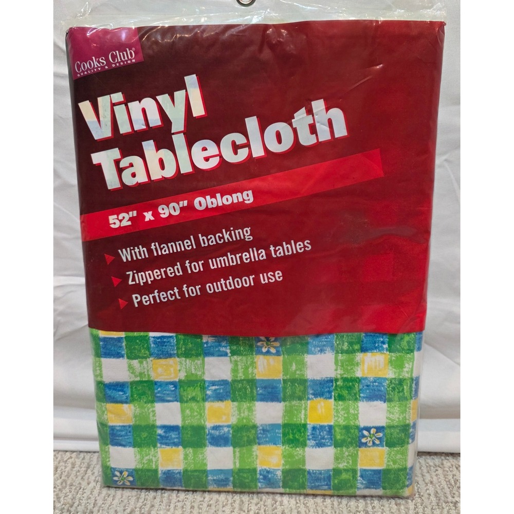 Vintage NWT Cooks Club Vinyl Tablecloth 52x90 Oblong Zippered Umbrella Plaid
